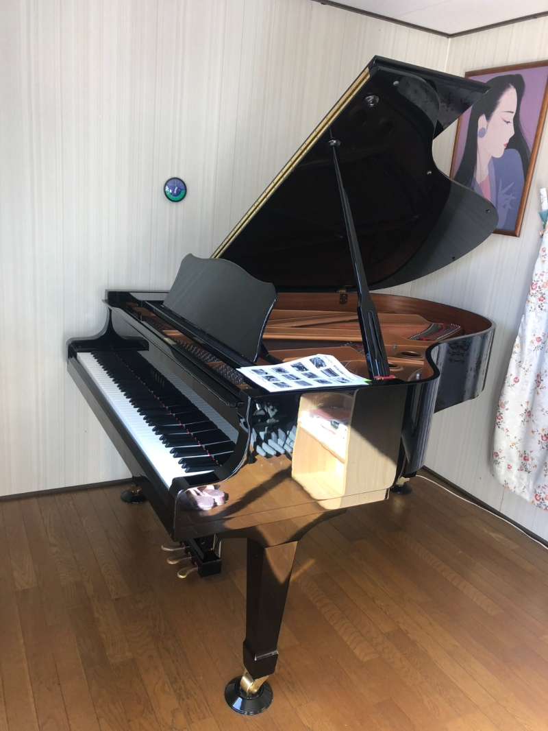 YAMAHA