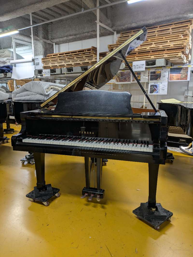 YAMAHA