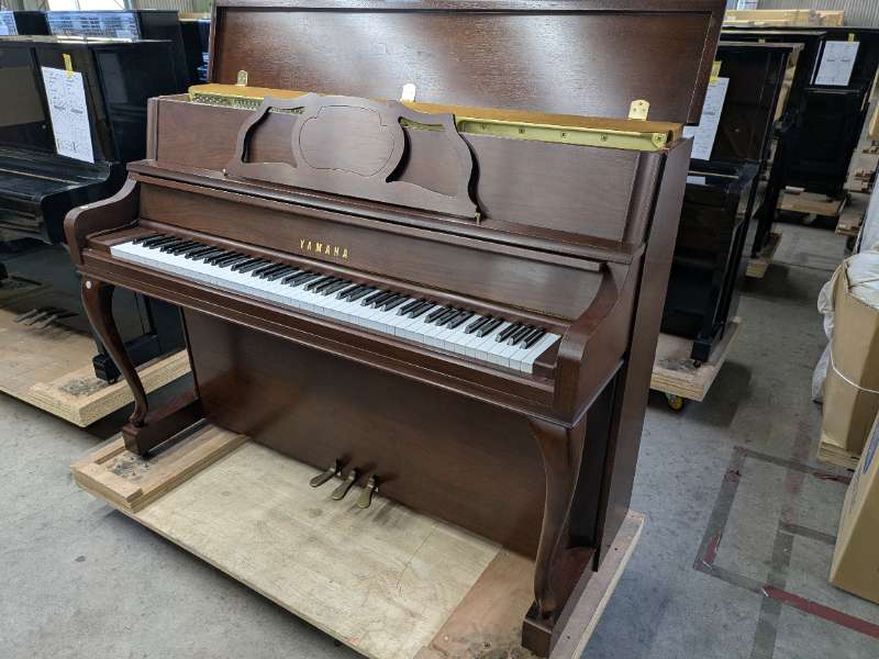 YAMAHA