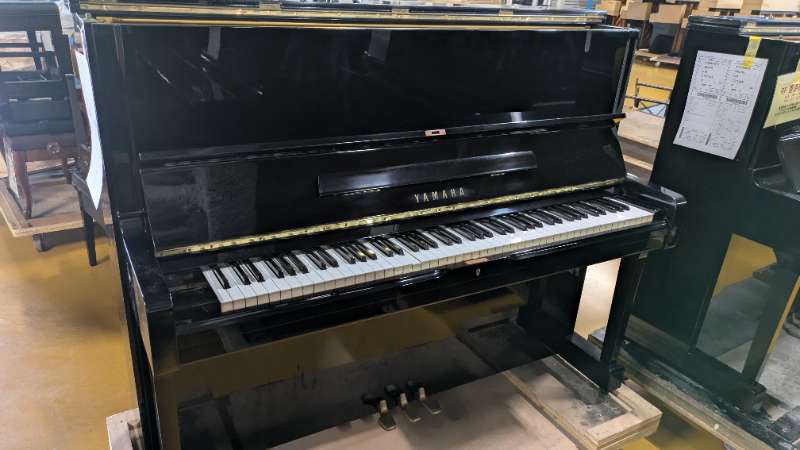 YAMAHA