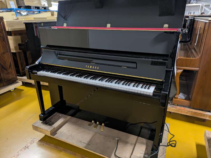 YAMAHA