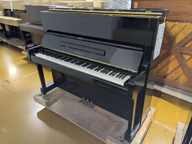 YAMAHA