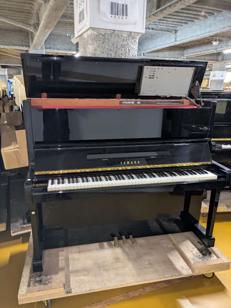 YAMAHA