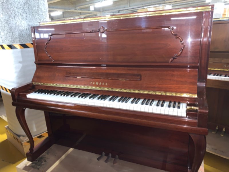 YAMAHA