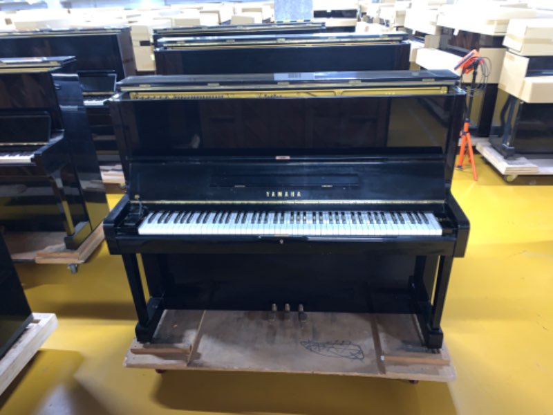 YAMAHA