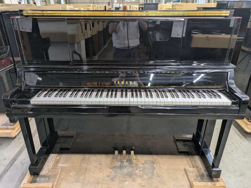 YAMAHA