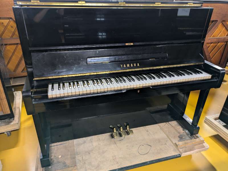 YAMAHA