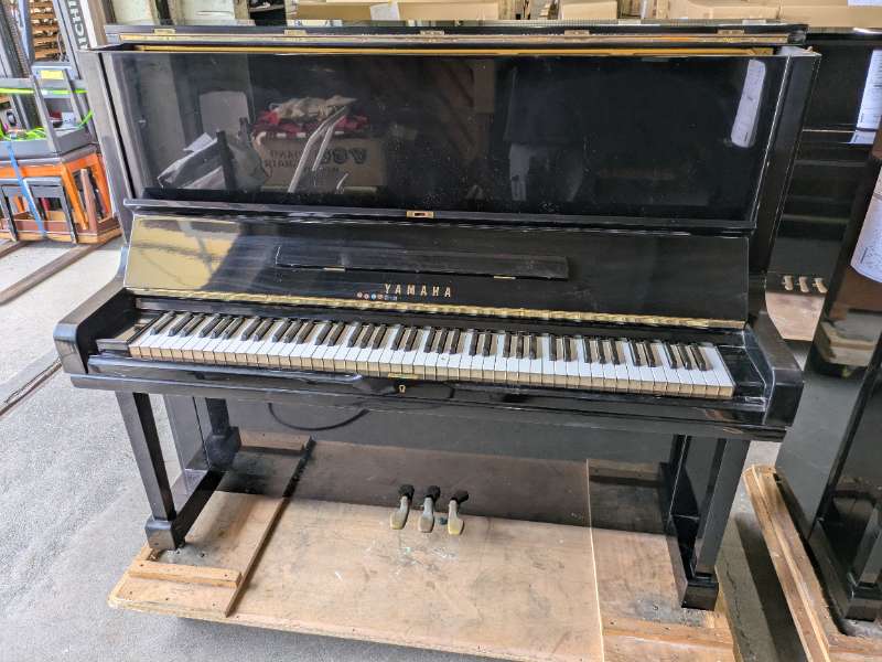 YAMAHA