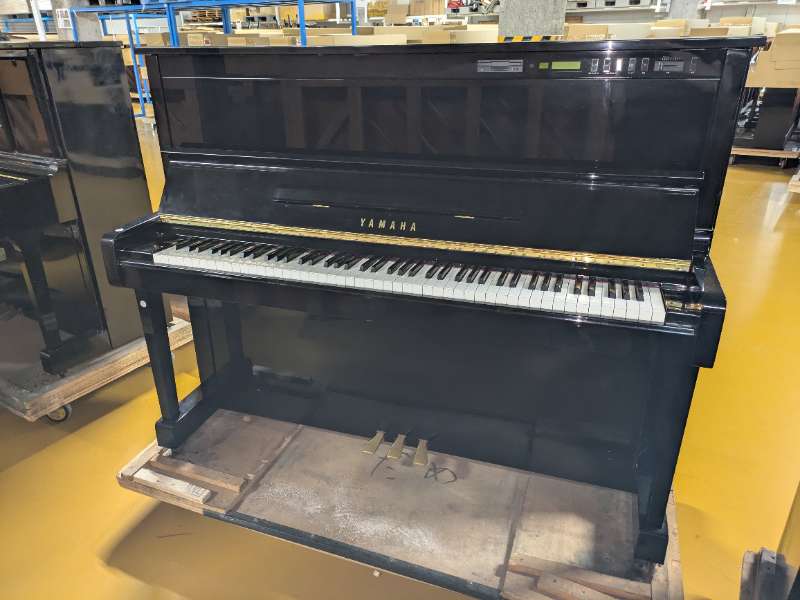 YAMAHA