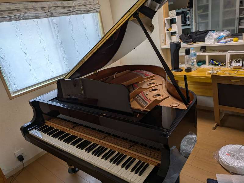 YAMAHA