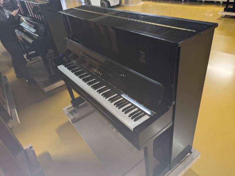 YAMAHA