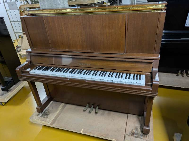 YAMAHA