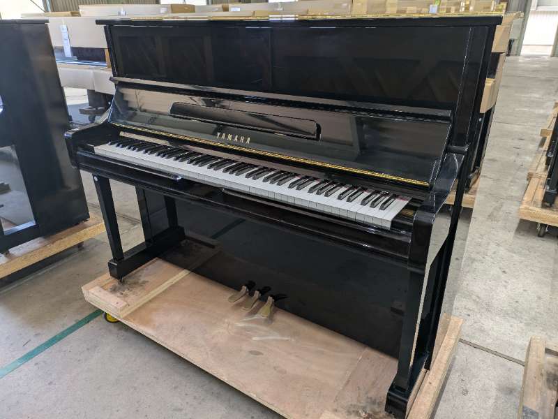 YAMAHA