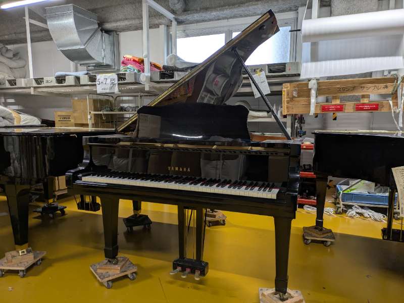 YAMAHA
