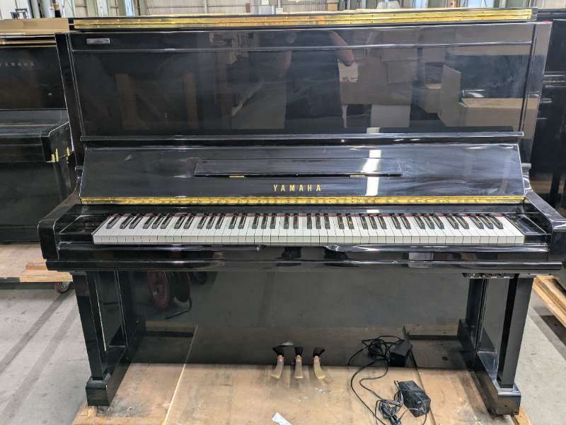 YAMAHA