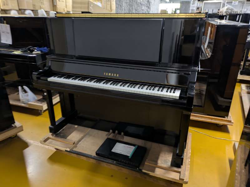 YAMAHA