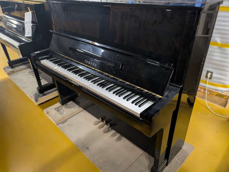 YAMAHA