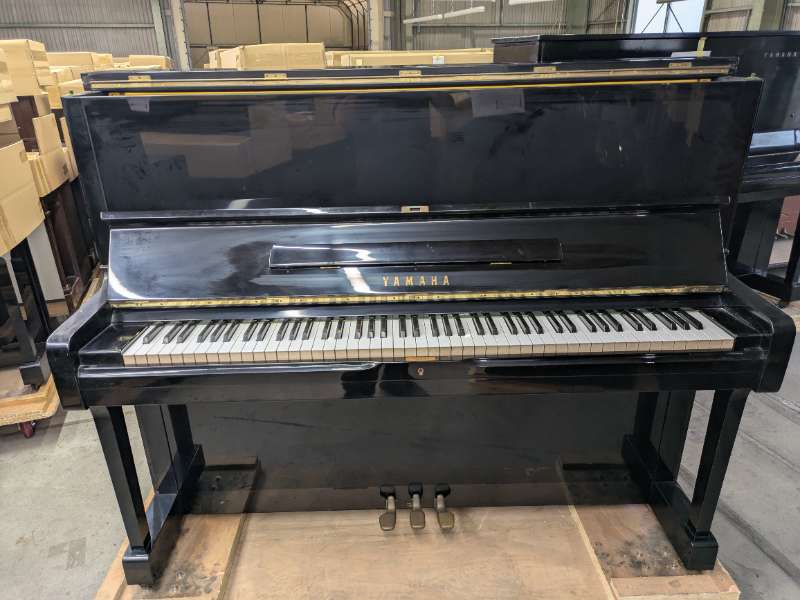 YAMAHA