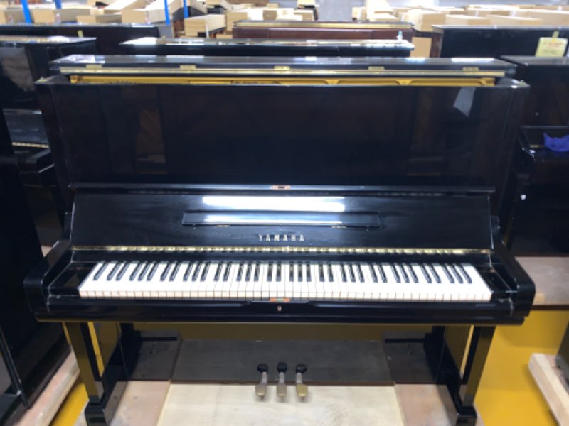 YAMAHA