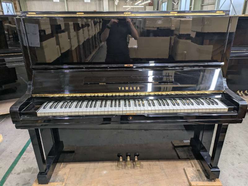 YAMAHA