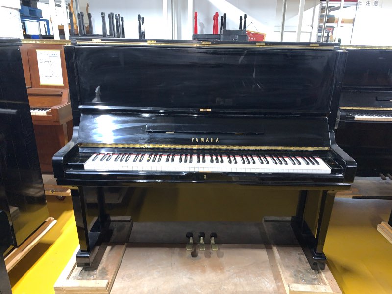 YAMAHA