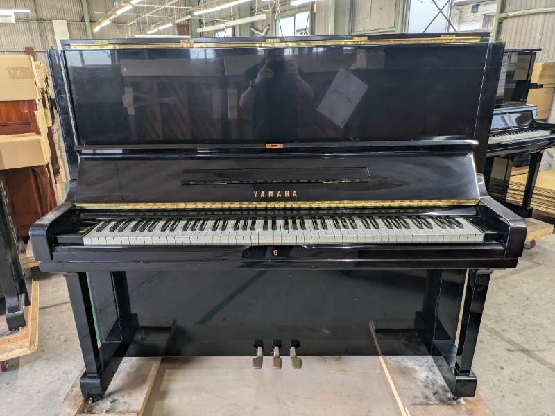 YAMAHA