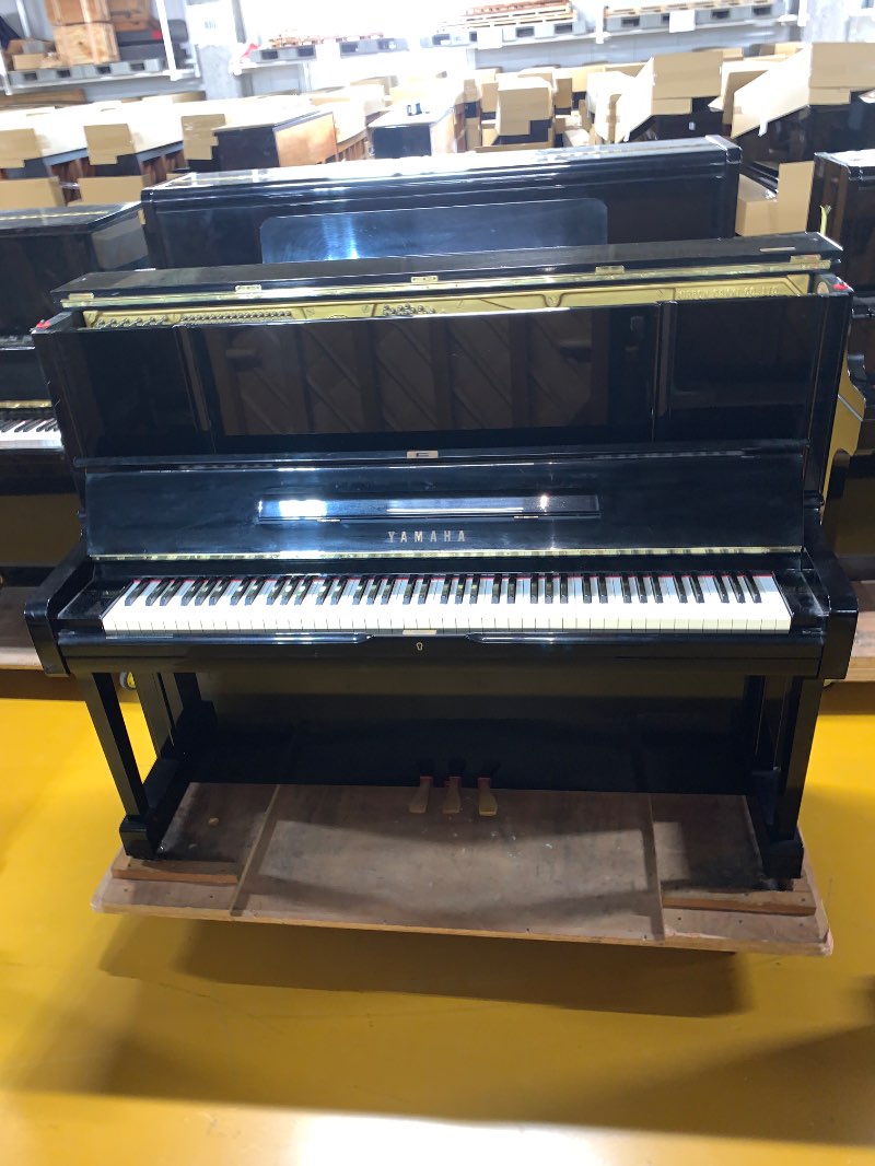 YAMAHA