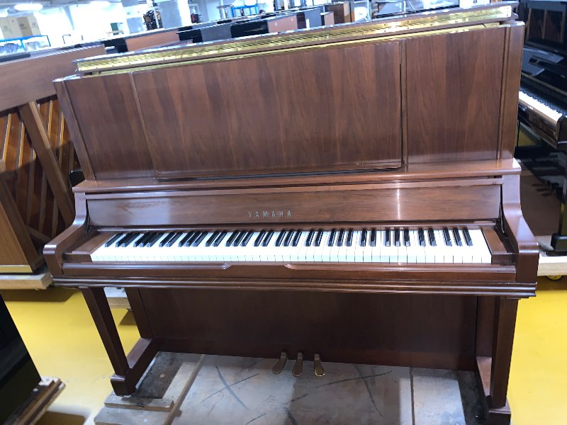 YAMAHA