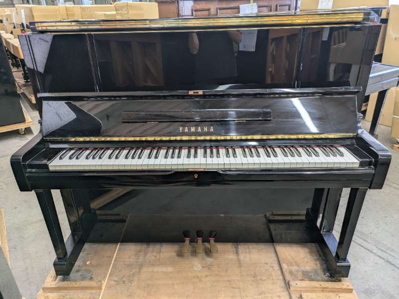 YAMAHA