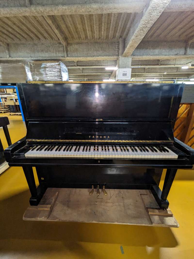 YAMAHA