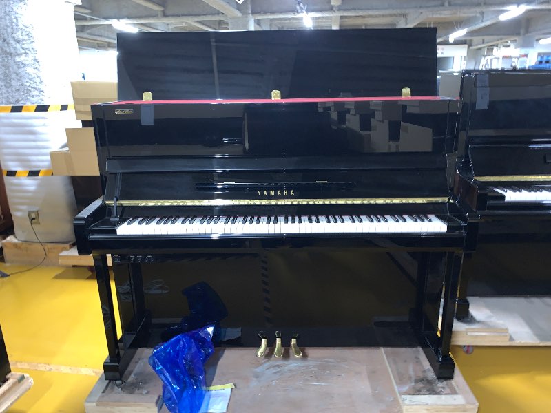 YAMAHA
