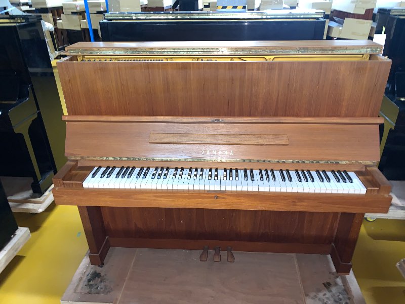 YAMAHA