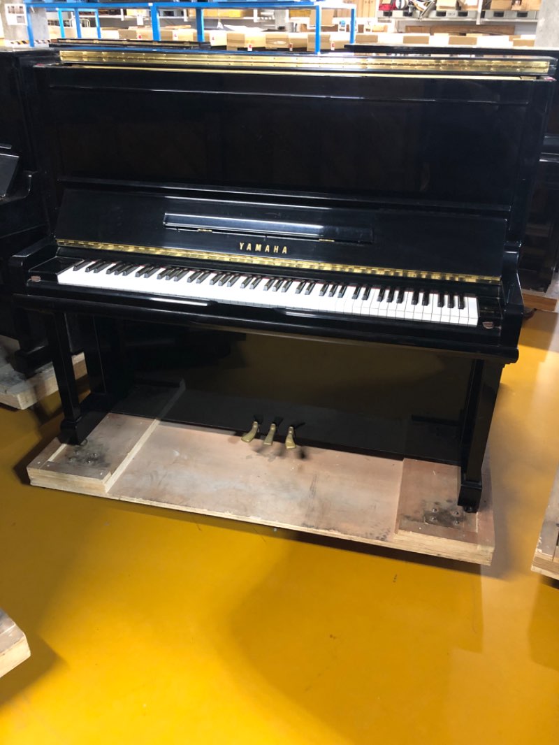 YAMAHA
