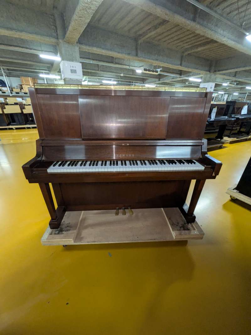 YAMAHA