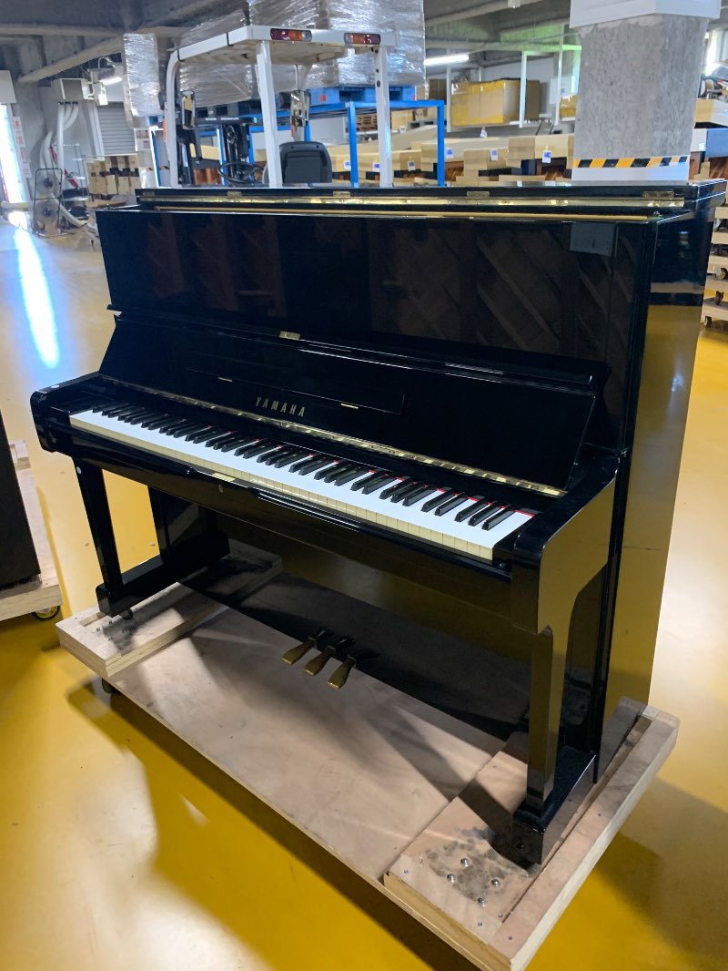 YAMAHA