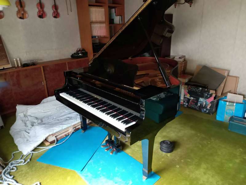 YAMAHA