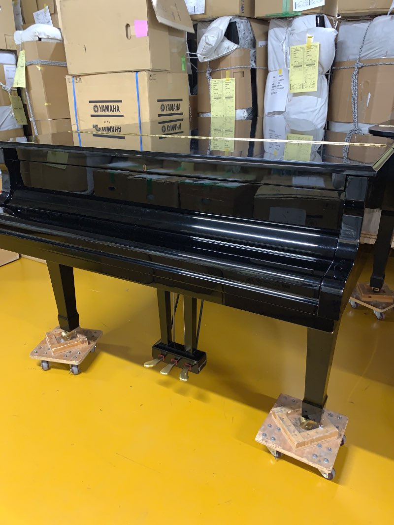 YAMAHA