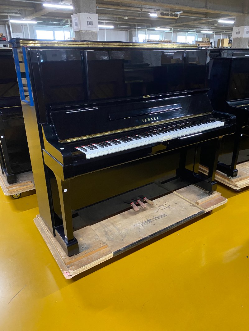 YAMAHA