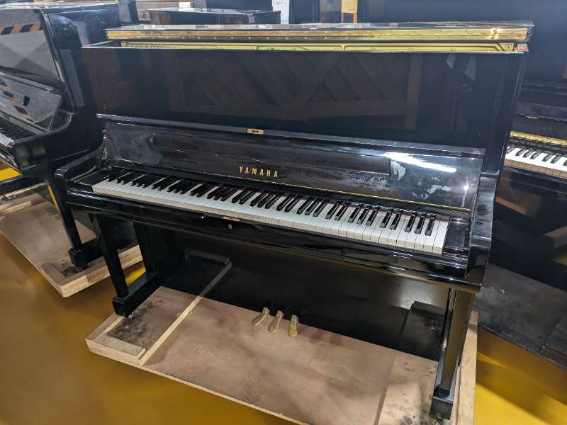 YAMAHA