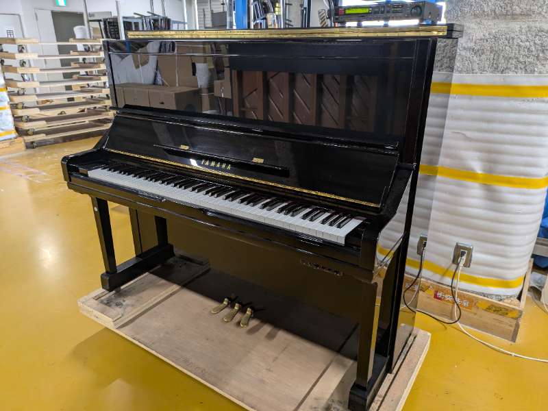 YAMAHA