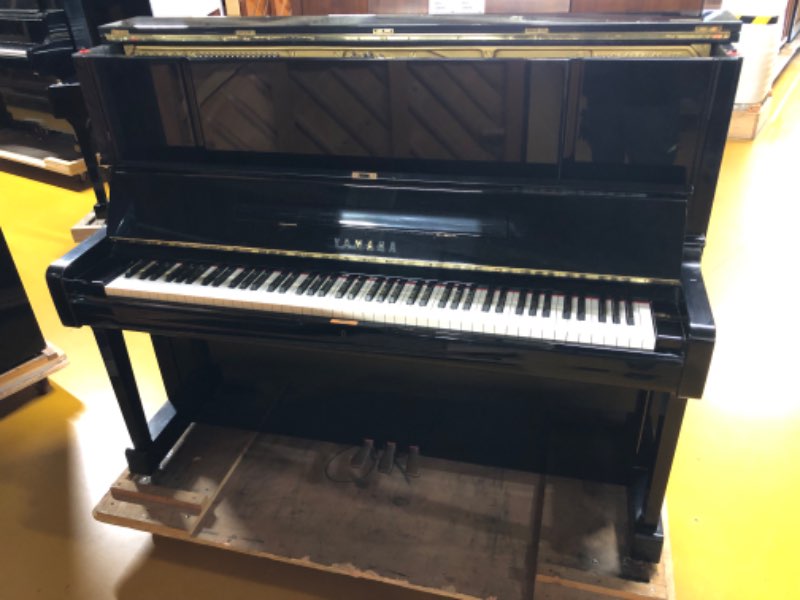 YAMAHA