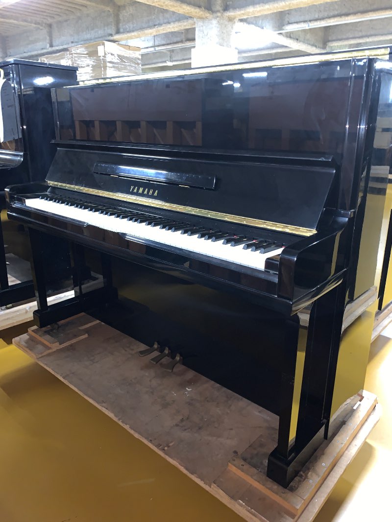 YAMAHA