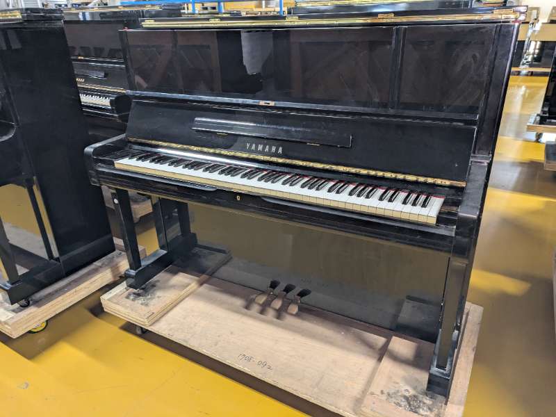 YAMAHA