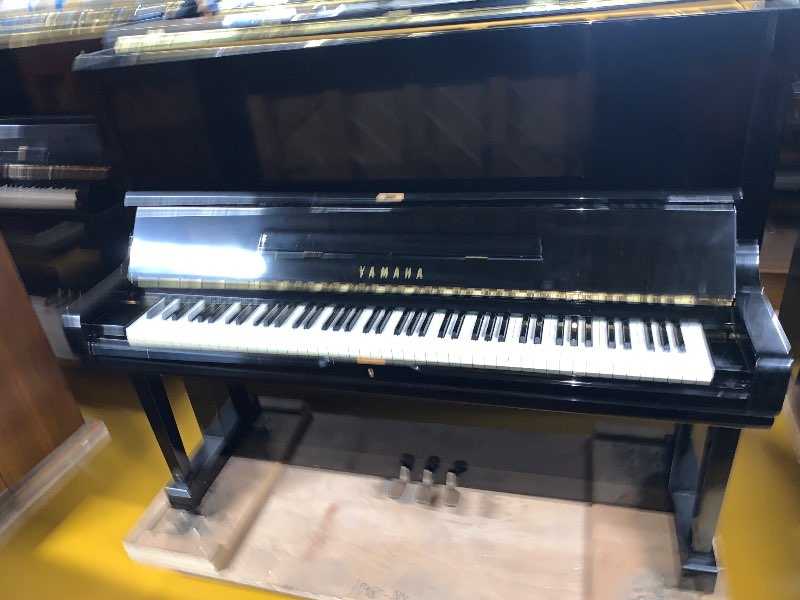 YAMAHA