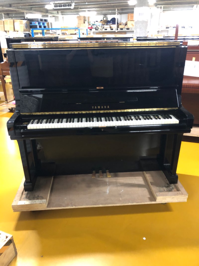 YAMAHA
