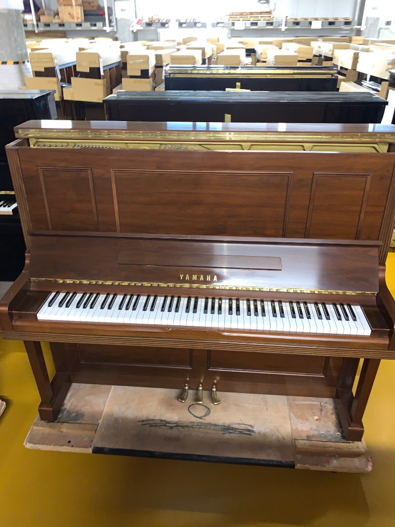YAMAHA