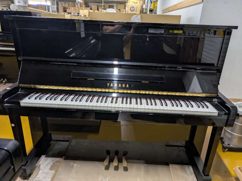 YAMAHA