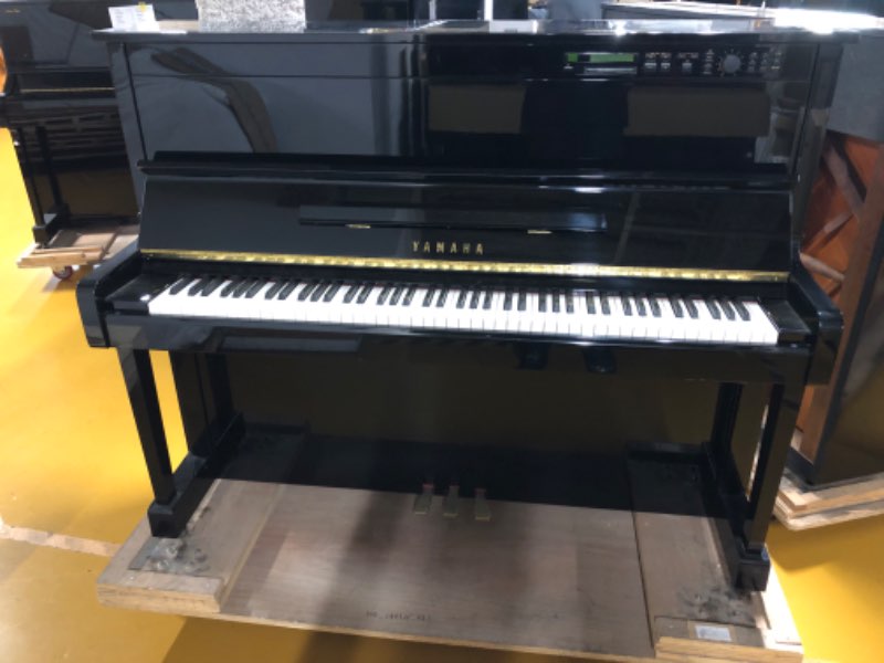 YAMAHA