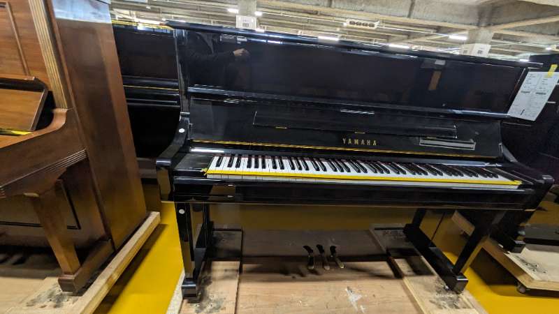 YAMAHA