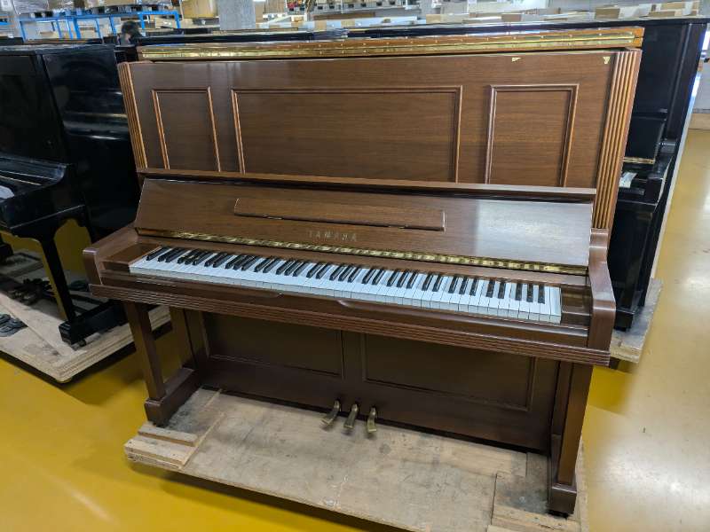 YAMAHA